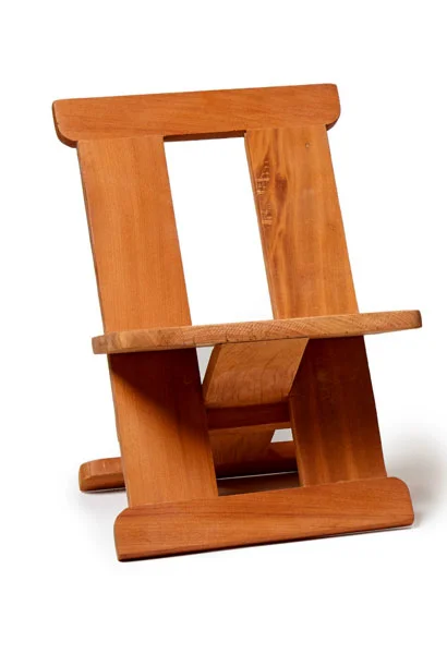 Cadeira para Lina Bo Bardi sentar e sonhar por Pedro Maciel